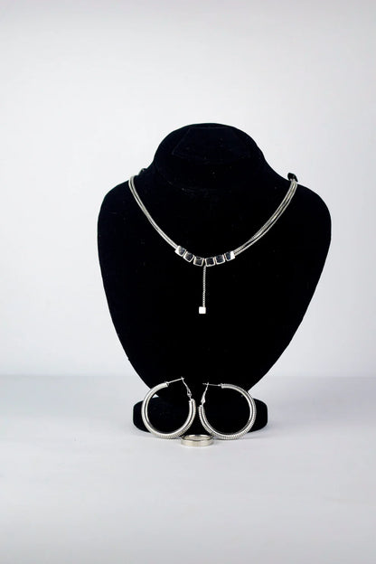 Timeless Elegance – 4 Signature Jewelry Sets