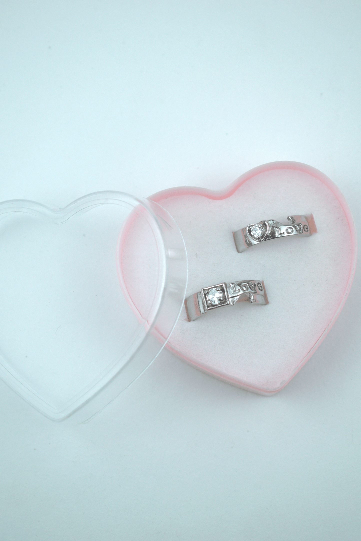 Elegant Couple Rings – Symbol of Love & Commitment